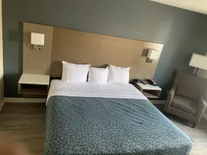 Econo Lodge Cherry Point - Chambre