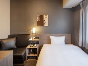 Hotel Route Inn Grand Wakayama Eki Higashiguchi - Chambre