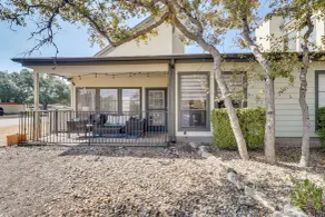 Casa Verde Retreat 1/2 Mi to Lake Travis + Pool! - Innvendig