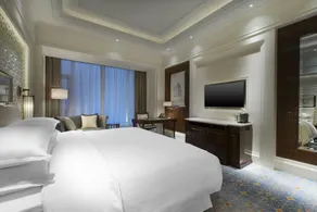 Sheraton Grand Wuhan Hankou Hotel - Room