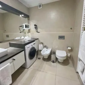 Bosmal Arjaan by Rotana - Bathroom