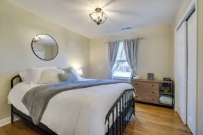 Sunny Family Home, 3 Mi to High Point Market! - Innvendig
