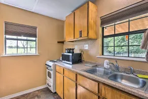 Texas Countryside Retreat on 130 Acres! - Innvendig