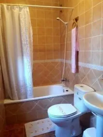 Apartamentos Sierra del Hacho - Værelse