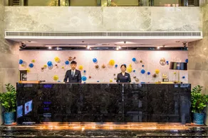 La Perle International Hotel - Reception