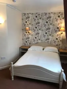 The Tayleur Arms - Room