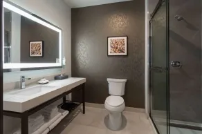 La Quinta Inn & Suites by Wyndham Galt Lodi North - Salle de bain