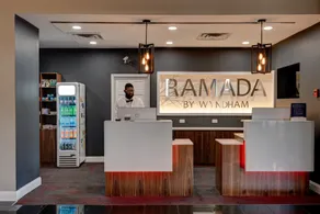 Ramada by Wyndham Vineland Millville Area - Réception