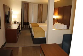 Comfort Inn & Suites Lakewood by JBLM - Chambre