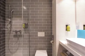 Holiday Inn Express Brussels - Airport by IHG - Bathroom