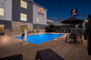 Comfort Suites Near Camp Lejeune - Piscine