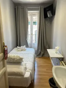 Hostal New Dream Madrid - Camera