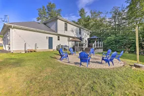 Hot Tub! Family Tobyhanna Getaway 12 Mi to Slopes - Innvendig
