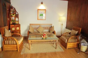 AyurSoma Ayurveda Royal Retreat - Living area