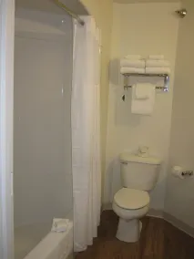Buffalo Inn - Bathroom