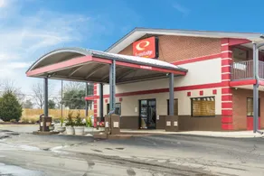Econo Lodge Inn & Suites I-35 at Shawnee Mission - Piscine