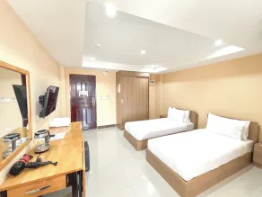 Wises Hotel - Chambre