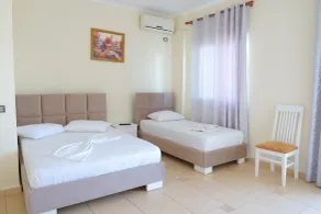 Hotel Rixhi - Room