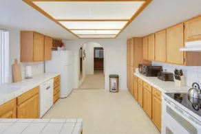 Quaint Bullhead City Getaway ~ 2 Mi to River! - Intérieur