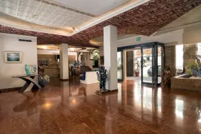 Hotel Vello d'Oro - Reception