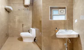 NVR RESIDENCY - Bathroom