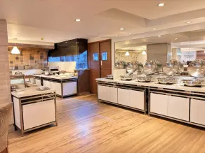 Hiltop Hotel - Restaurant