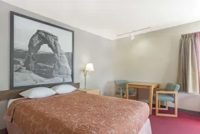 Super 8 by Wyndham Green River - Chambre