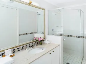 The Sebel Sydney Chatswood - Bathroom