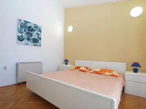 House Puntizela with large private pool 747 - Room