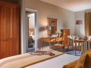 The Parkavon Hotel - Room