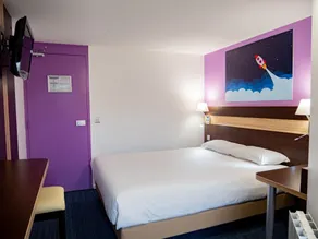 Contact Hotel Restaurant La Chaumière entre Orgeval et Flins A13 sortie 8 - Værelse