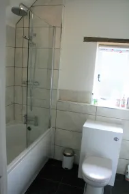 Glebe House Cottages - Bathroom