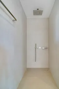 LIVINGHOME SUITES - Badrum