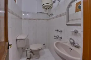 Hotel Ashish Inn - Kandaghat - Baño