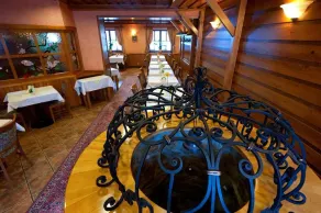 Hotel Karpatsky Dvor Lozorno - Restaurante
