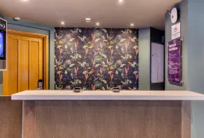 Premier Inn Birmingham City - Aston - Reception