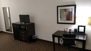 Red Roof Inn & Suites Longview - Chambre