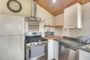 Isle La Motte Cabin ~ 3 Mi to Lake Champlain! - Interiør