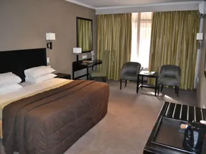 President Hotel & Conference Venue - Room