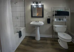 Rustic Inn - Badezimmer