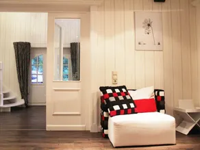 Ferienhaus Villa EMG Celle nah Hannover mit Pool, Kamin, Garten, Teich, Wald, Partyraum für Familien Gruppen bis 22 Personen - Room