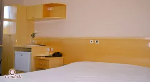Condall Palace Hotel - Habitación