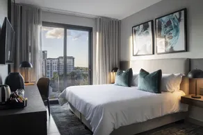 The Catalyst Apartment Hotel by NEWMARK - Room