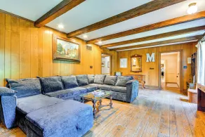 2 Mi to Main St Thomasville: Family Home w/ Games - Interior