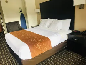 Baymont by Wyndham Acworth - Room