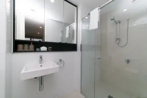 Accommodate Canberra - Indigo - Badeværelse