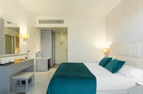 St George Beach Hotel & Spa Resort - Chambre