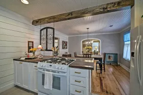 Pet-Friendly Brenham Cottage w/ Yard! - Interiør