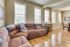 Explore Historic Dtwn! Walkable Loft in Murphy - Interni