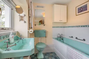 Cwm Farm - Bathroom
